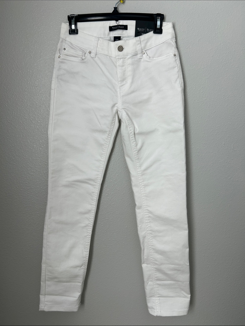 NWT Beautiful WHBM White Slim Ankle Jeans